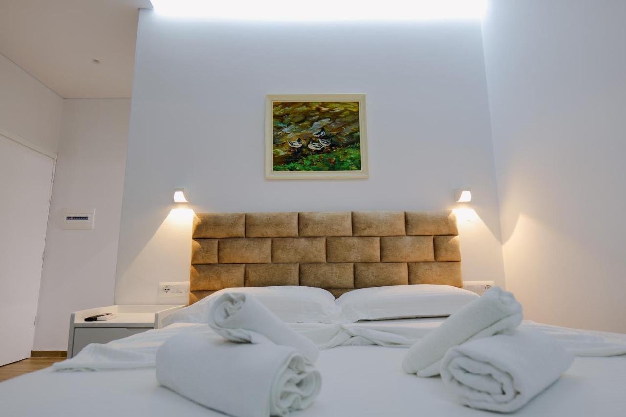 Vila Jon'A Sarandë Exteriér fotografie